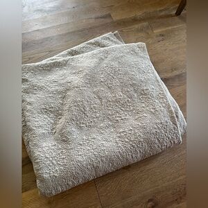 Restoration Hardware king size quilt matalasse taupe 114 x 96